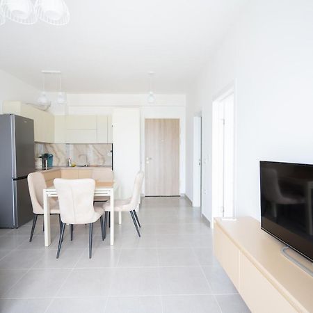 Apartment In The Village With A Sea View Vlorë Esterno foto